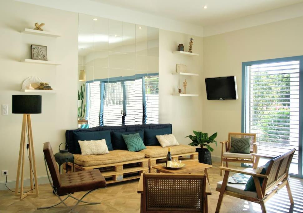 Le Pavillon D'Ete 4* - Elegant Et Lumineux Βίλα Saint Alban Auriolles Εξωτερικό φωτογραφία
