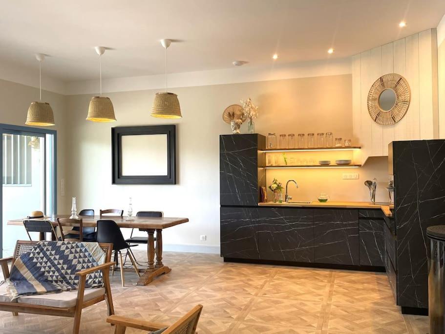 Le Pavillon D'Ete 4* - Elegant Et Lumineux Βίλα Saint Alban Auriolles Εξωτερικό φωτογραφία